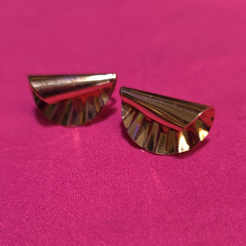 Avon Gold-Tone Clip On Women's Earrings